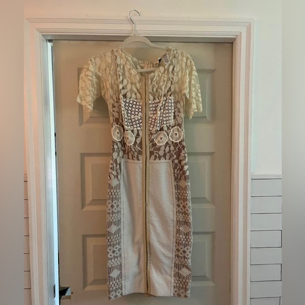 New Brand new Bryon Lars White Carissima Dress size 2